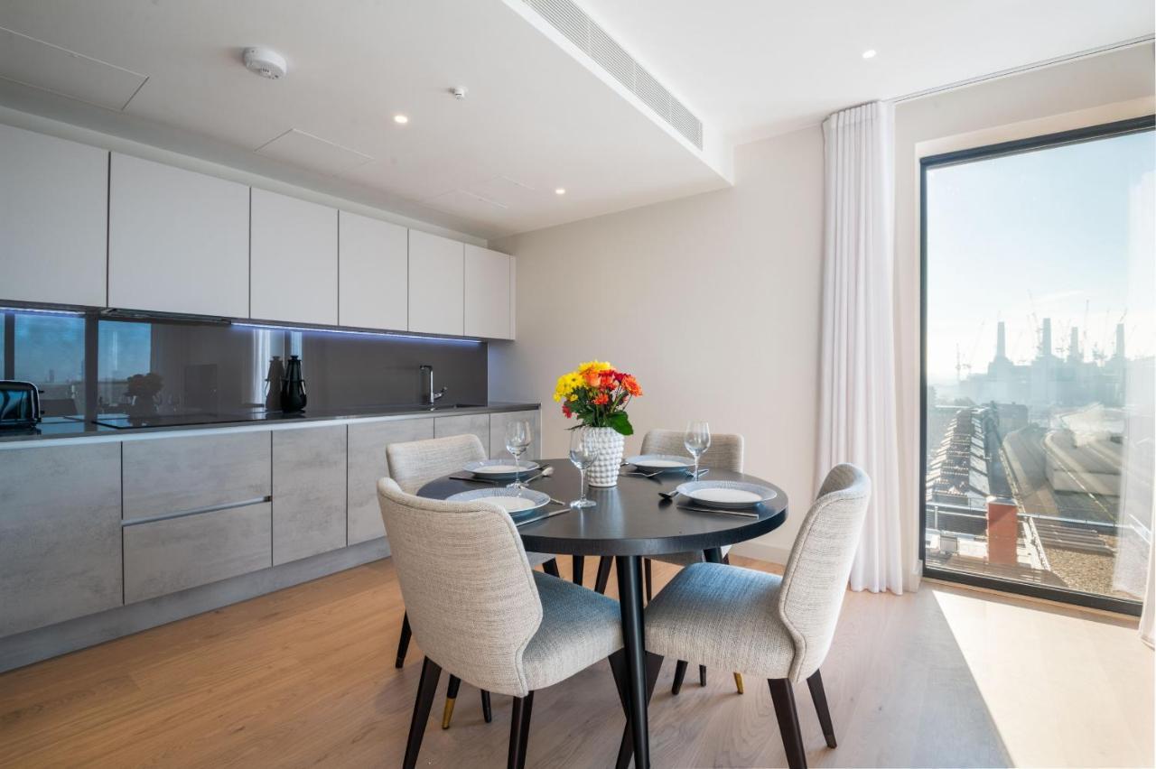 Modern Family Home Close To Victoria Station By Underthedoormat London Bagian luar foto