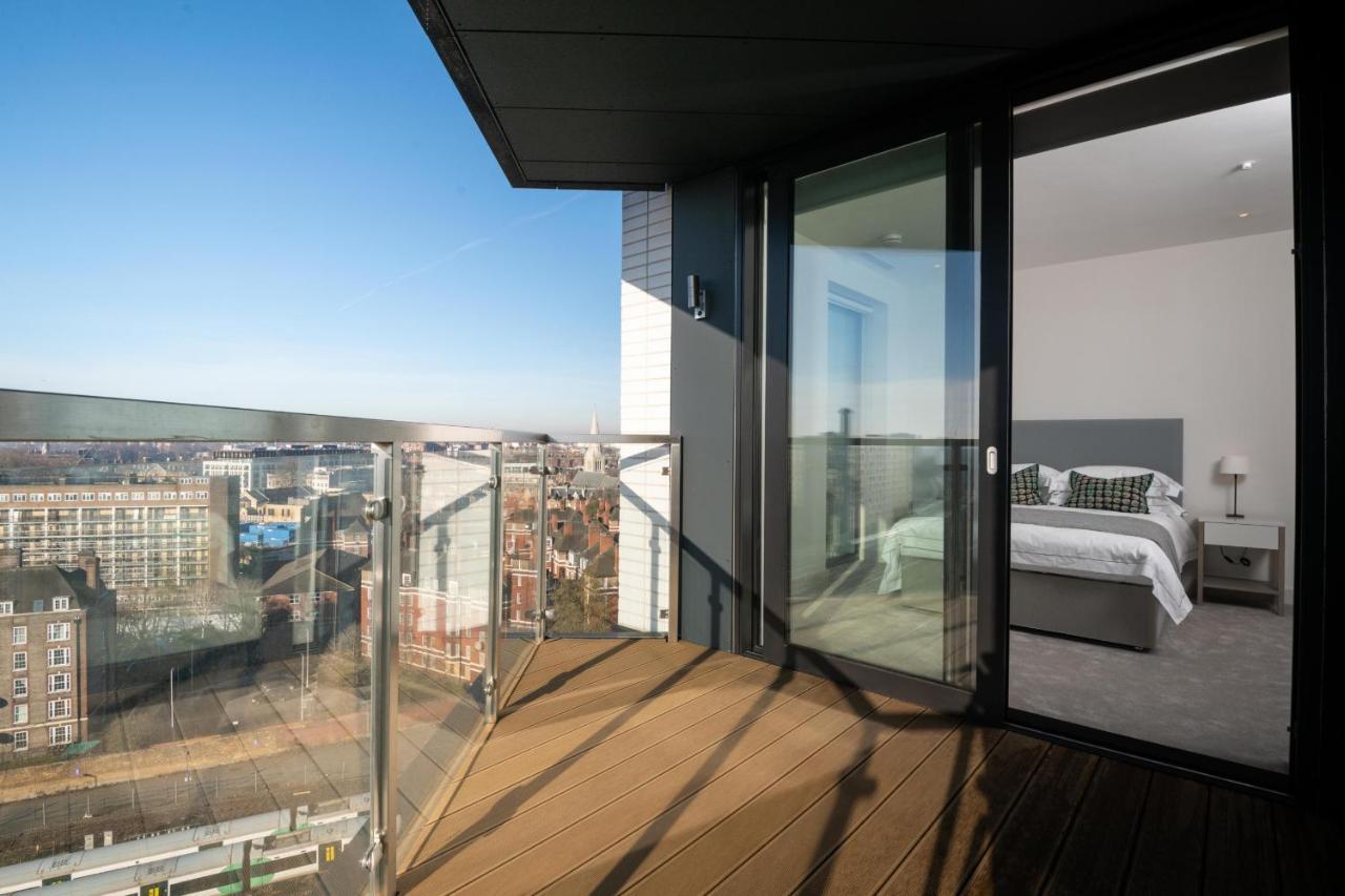 Modern Family Home Close To Victoria Station By Underthedoormat London Bagian luar foto