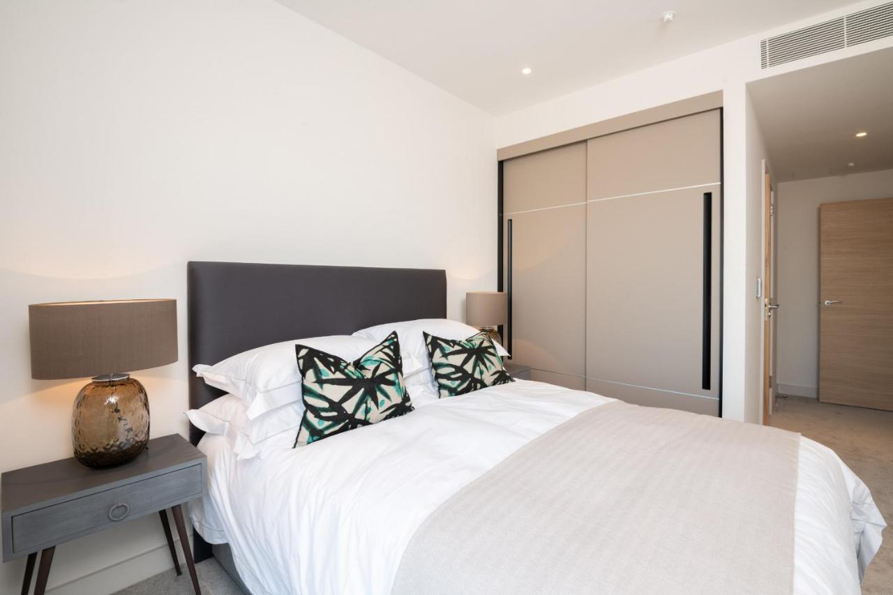 Modern Family Home Close To Victoria Station By Underthedoormat London Bagian luar foto