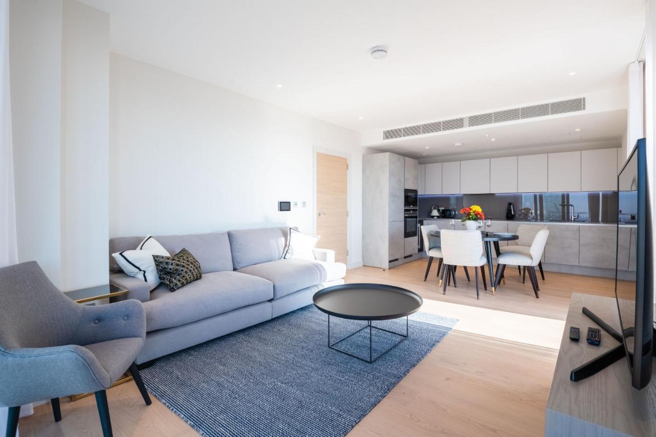 Modern Family Home Close To Victoria Station By Underthedoormat London Bagian luar foto